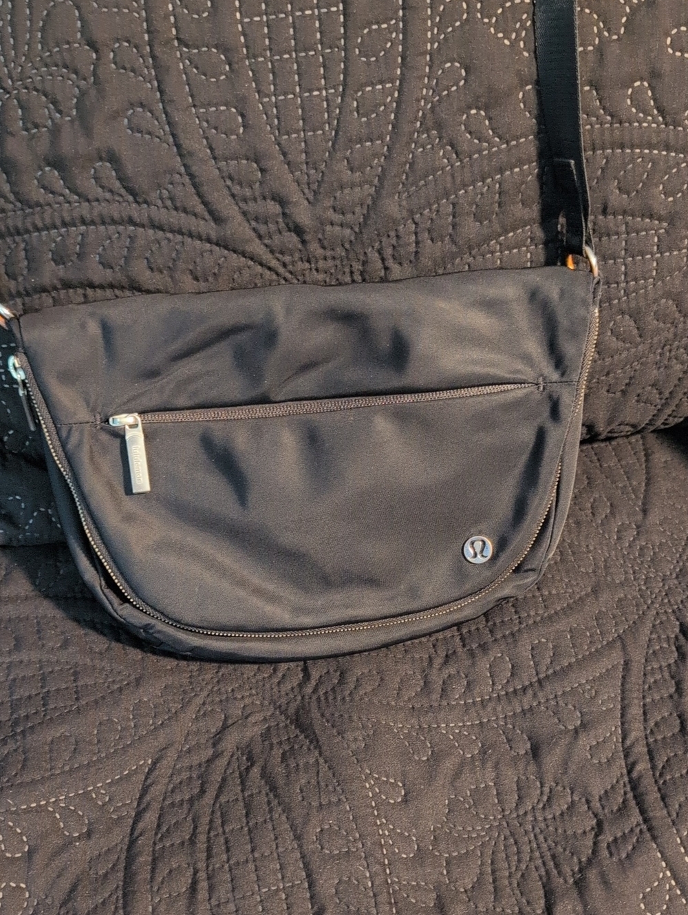 lululemon athletica Black Messenger Crossbody Bag